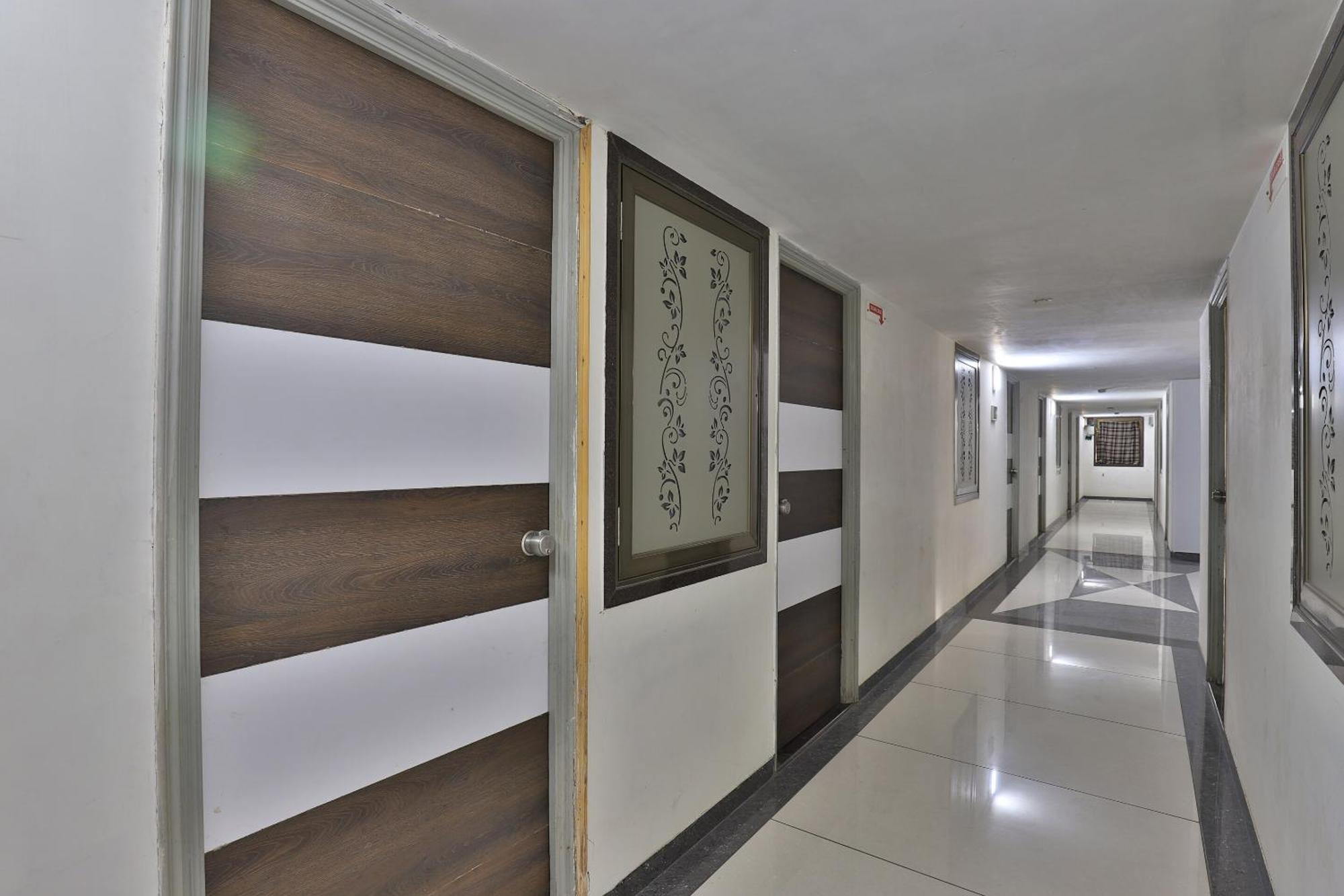 Collection O Panchsheel Hotel Vadodara Bagian luar foto