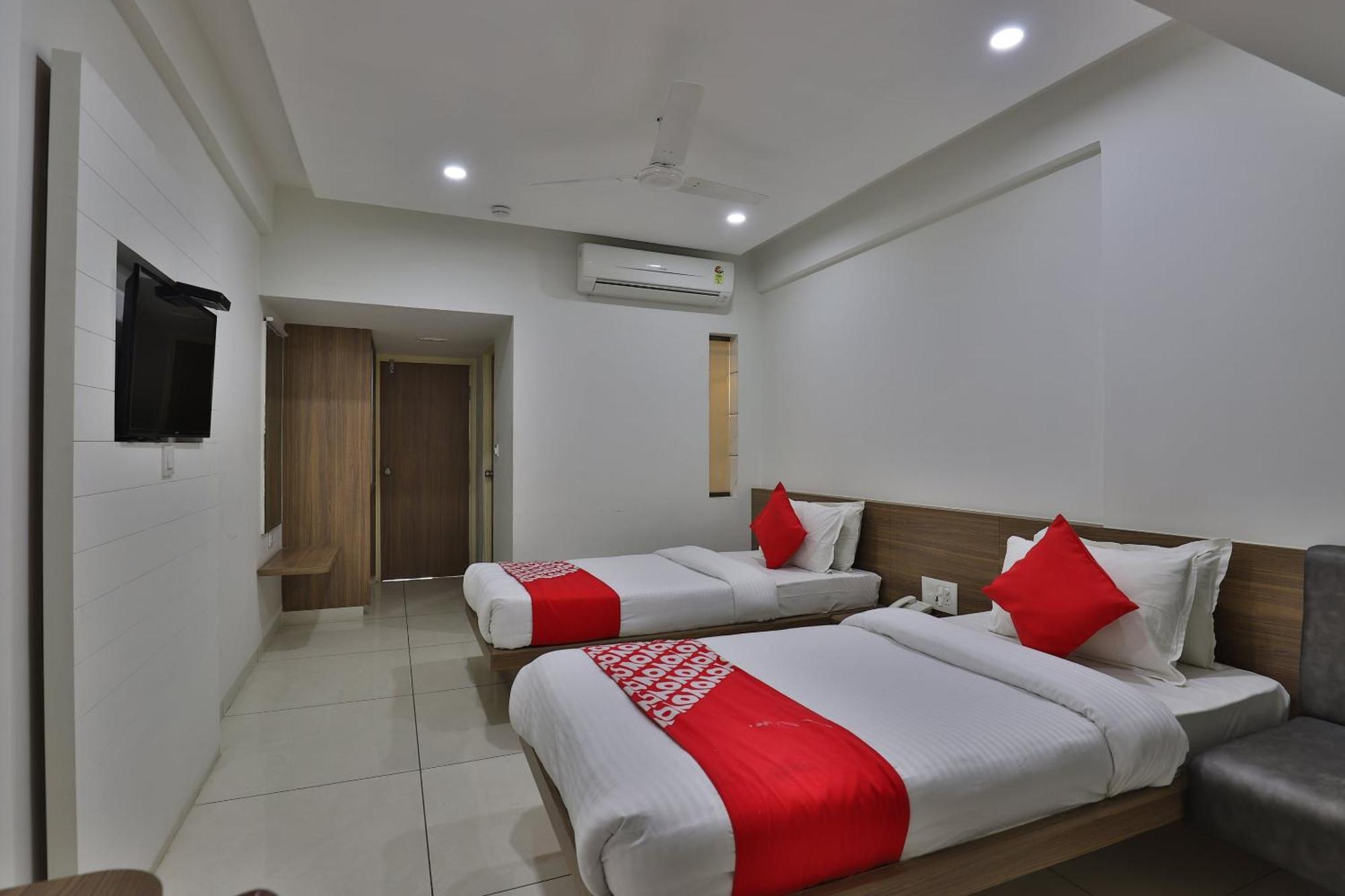 Collection O Panchsheel Hotel Vadodara Bagian luar foto